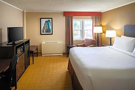 King Room with Walk-In Shower - Disability/Non-Smoking