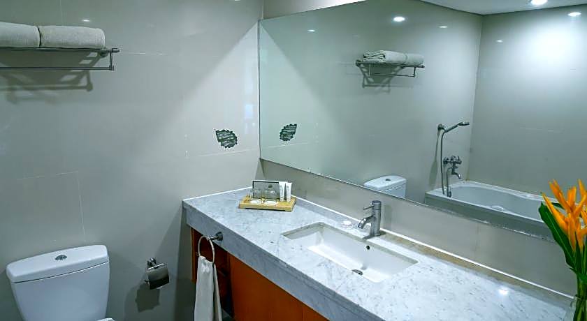 Oak Tree Emerald Hotel & Conventions Semarang