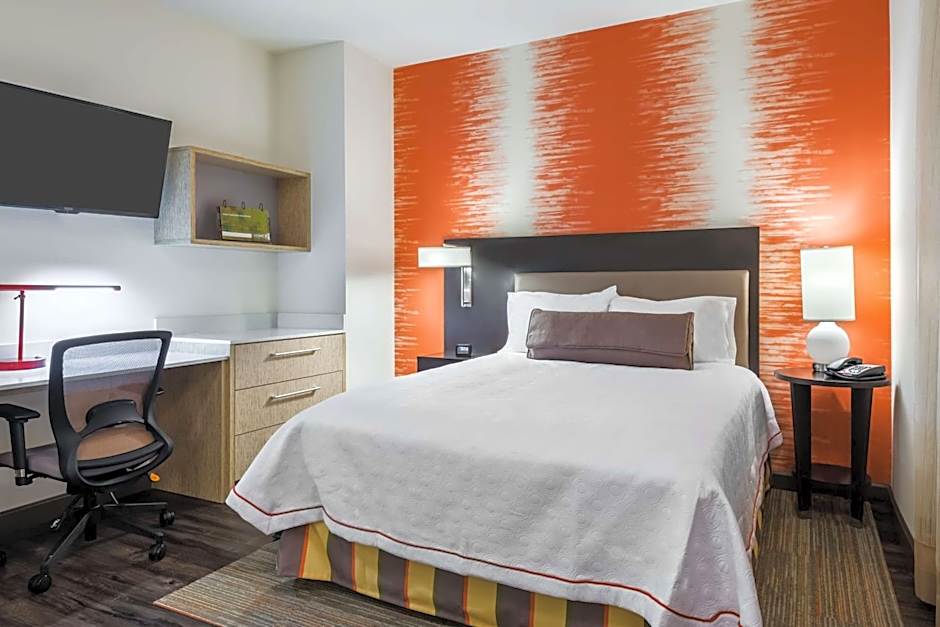 Photo 1 of 5 of Studio 1 Queen Bed, Hearing/Mobility Accessible, Roll in Shower