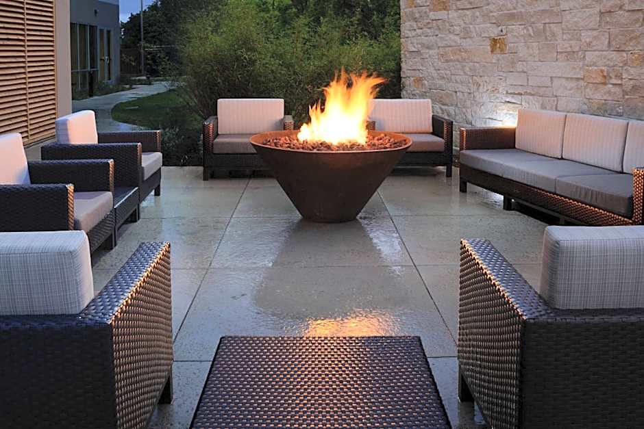 Courtyard by Marriott Dallas Plano/The Colony