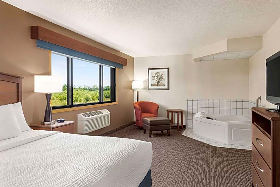 AmericInn by Wyndham Baudette