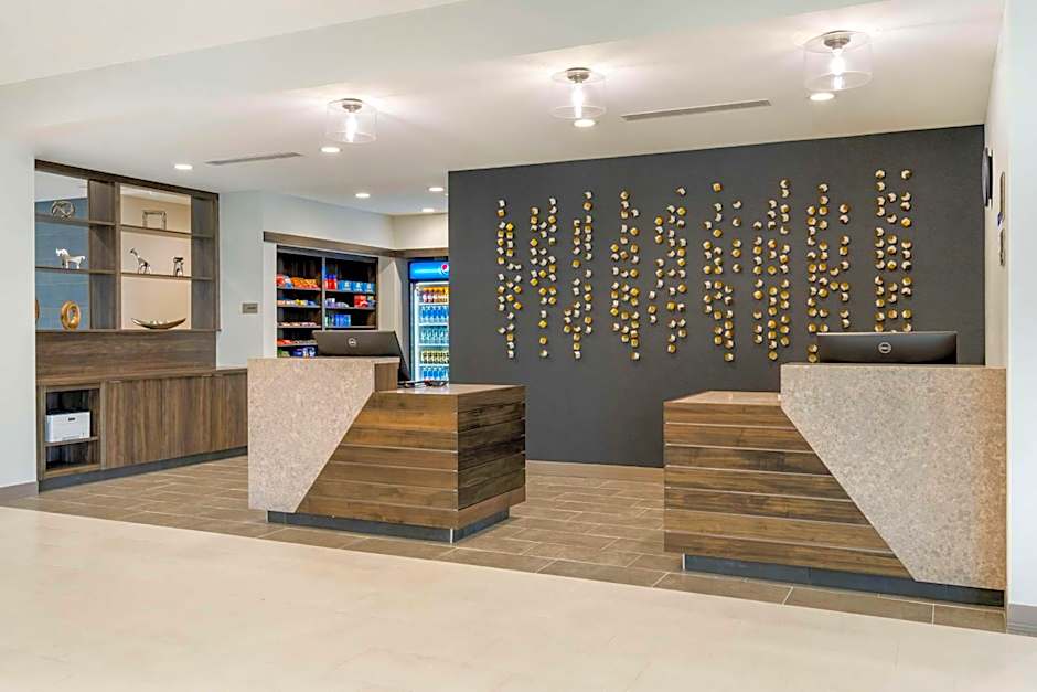 Best Western Plus Winter Haven Inn & Suites