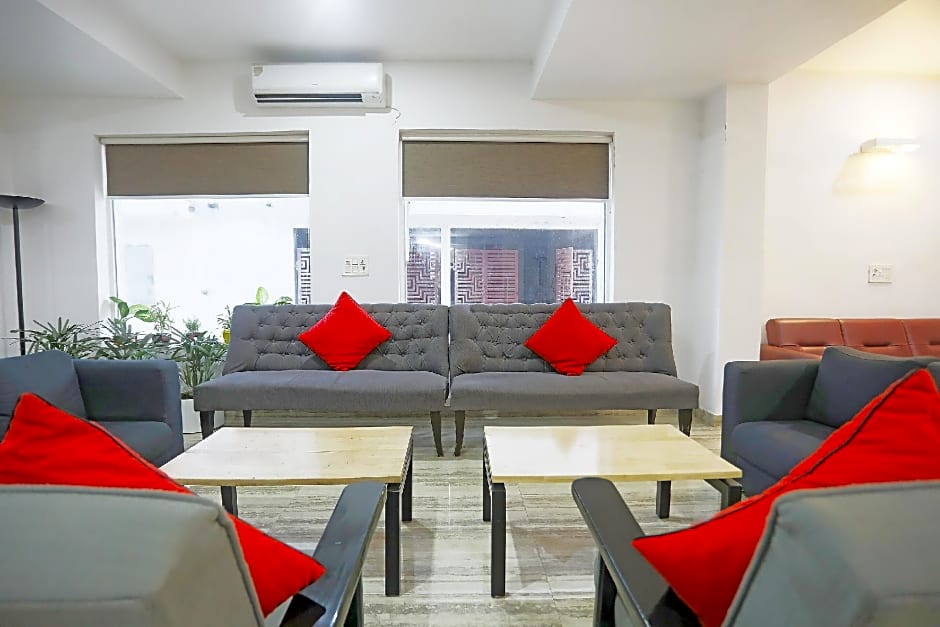 OYO Townhouse 398 Cloud Bay