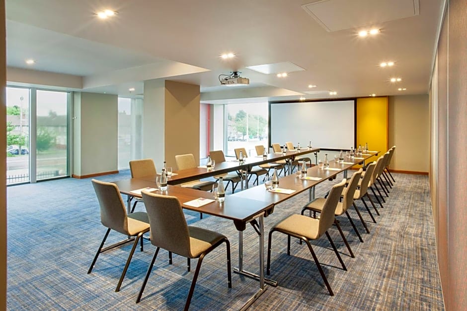 Hyatt Place West London Hayes