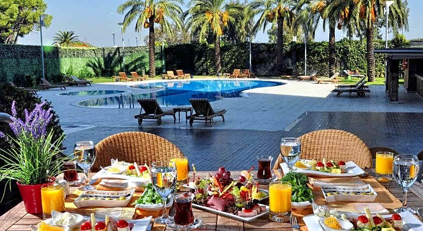 Wyndham Grand Izmir Ozdilek Thermal & Spa