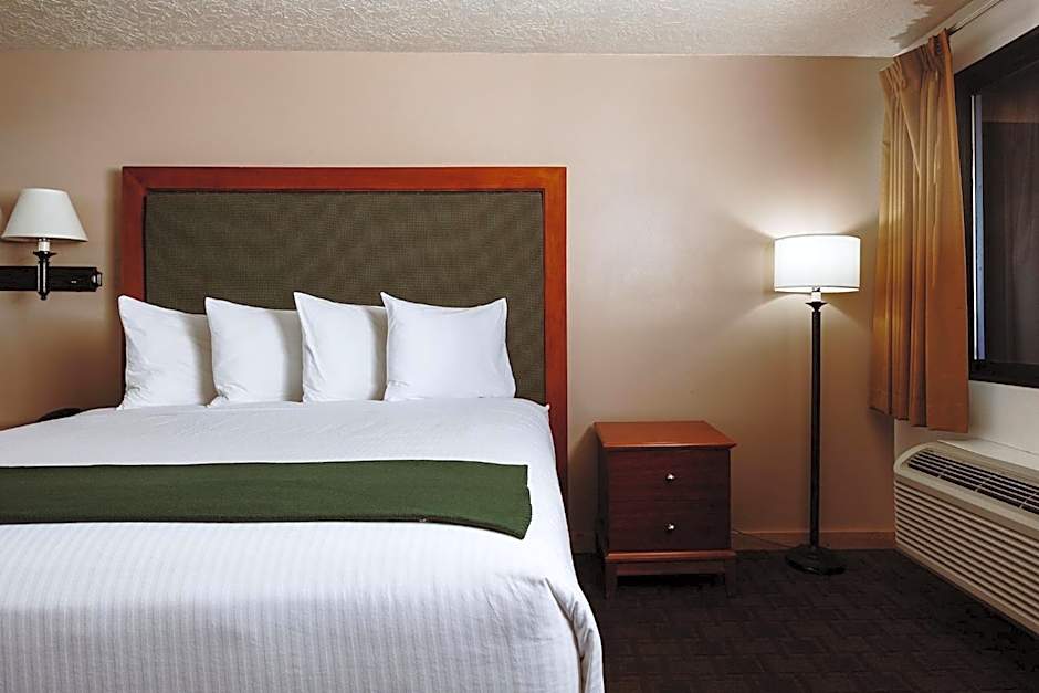 Taos Valley Lodge