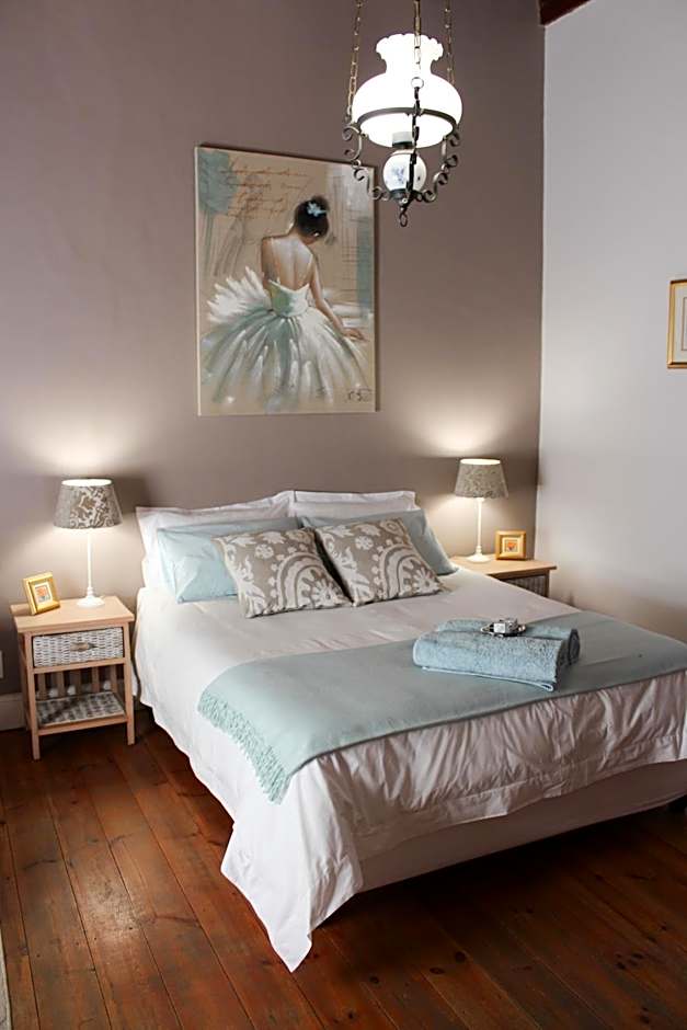 Carmel Villa B&B or Self-Catering