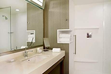 Executive Room, Multiple Beds (2 Queen Beds and 1 Double Sofa Bed)
