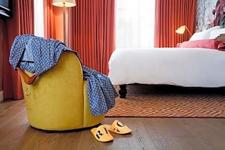 Suite with Garden View