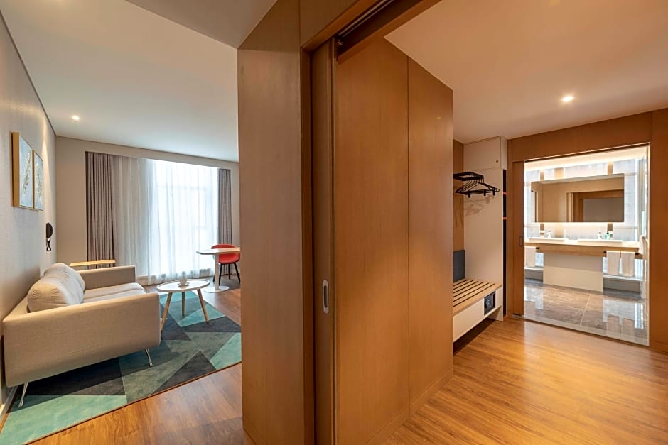 HOLIDAY INN EXPRESS HANGZHOU BINJIANG XINGGUANG