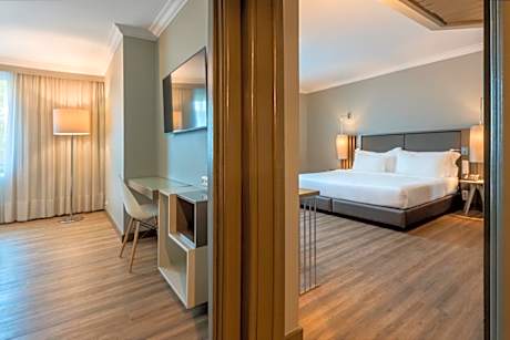 comfort room for triple use