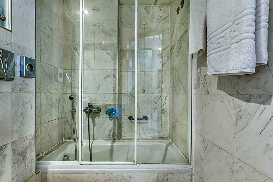 Minerva Premier Hotel