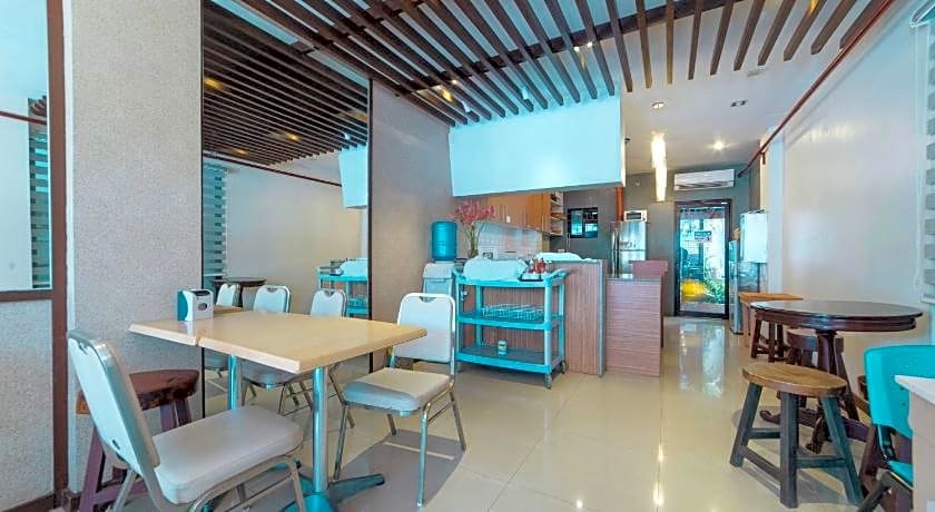 RedDoorz Plus @ Poblacion District Davao