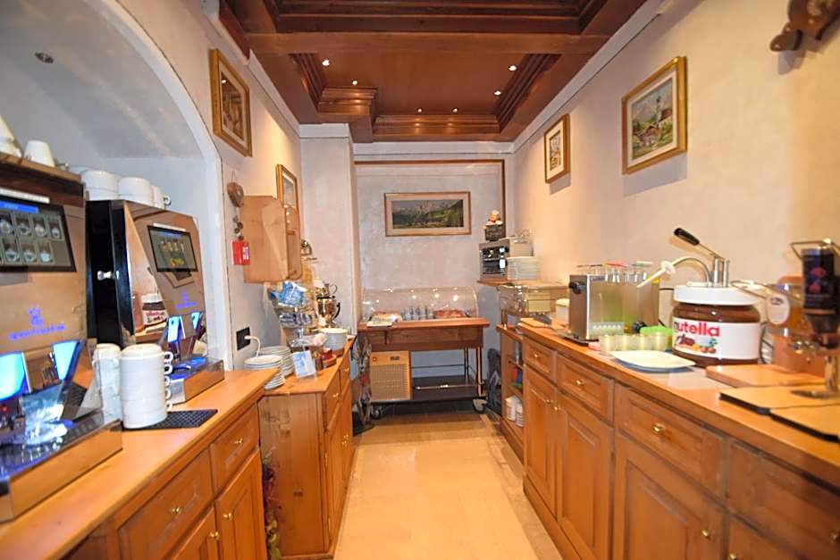 Albergo Miravalle-Tre Cime Views