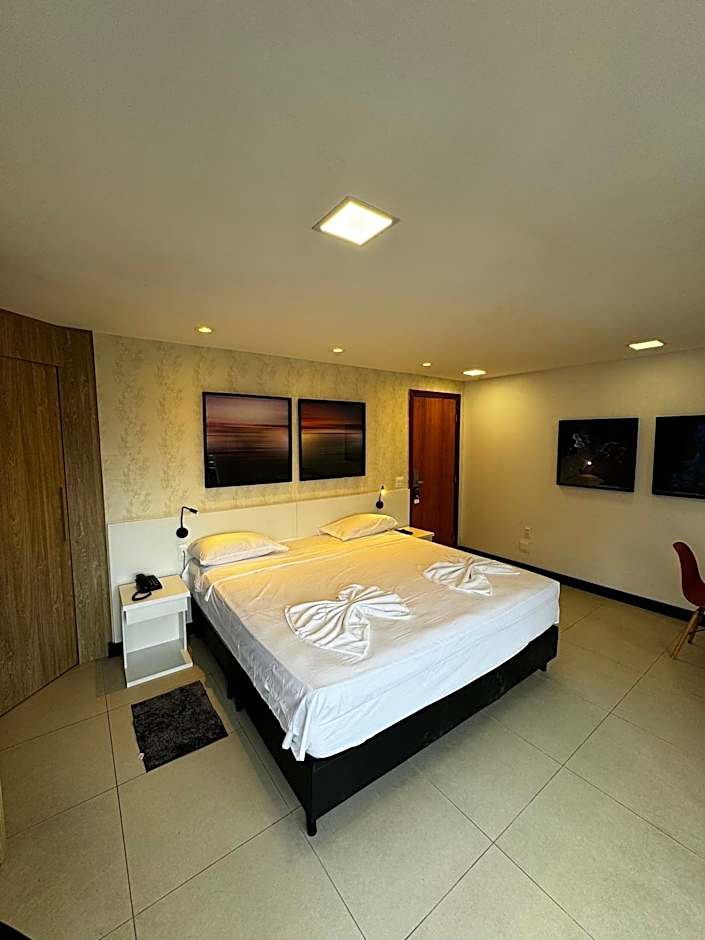 Deluxe Rooms by Holiday Stays