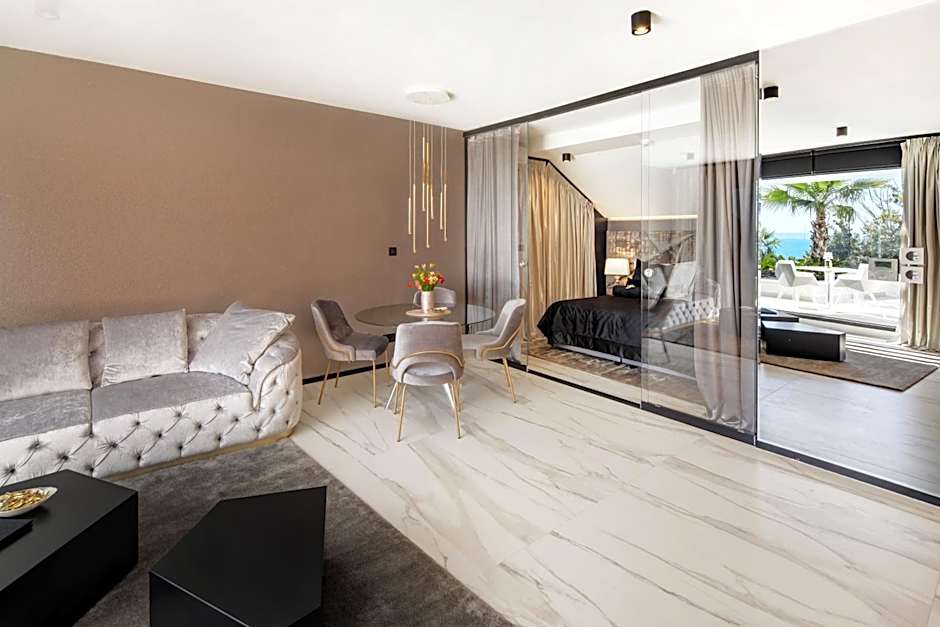 Posh Residence Luxury Suites