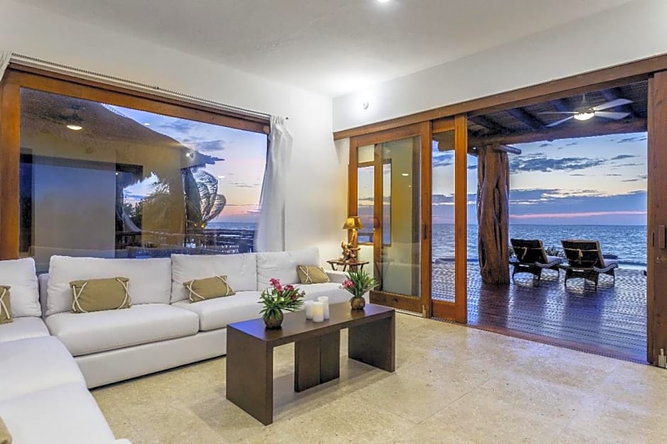 DK Luxury Ocean Front Villa - Adults Only