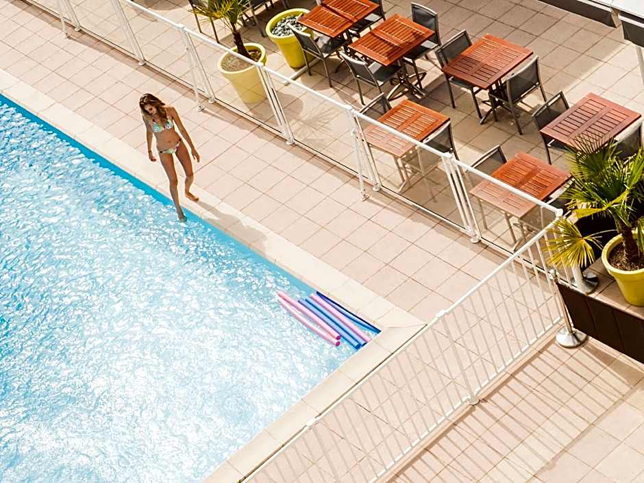 B&B HOTEL Lyon Nord 4 étoiles