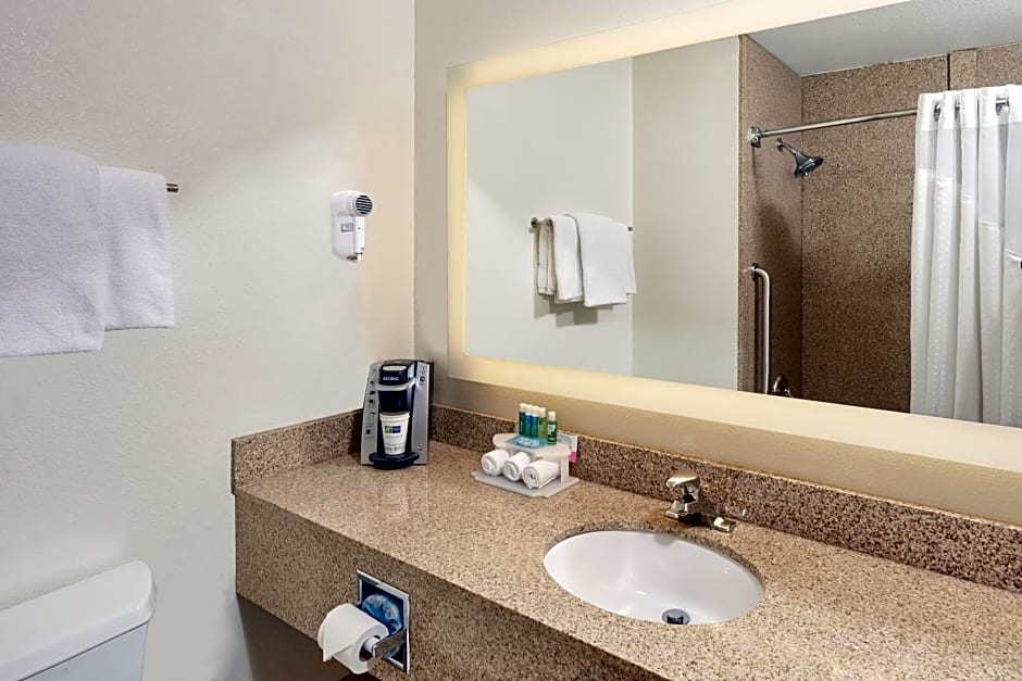 Holiday Inn Express Sheboygan-Kohler / I-43, an IHG Hotel