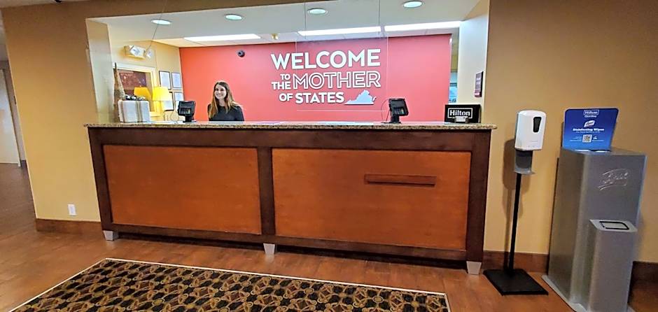 Hampton Inn Hillsville