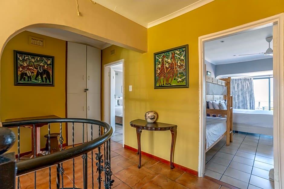 Glenashley Beach Accommodation - B&B and Backpackers