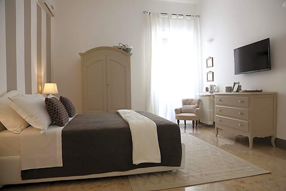Dimi House