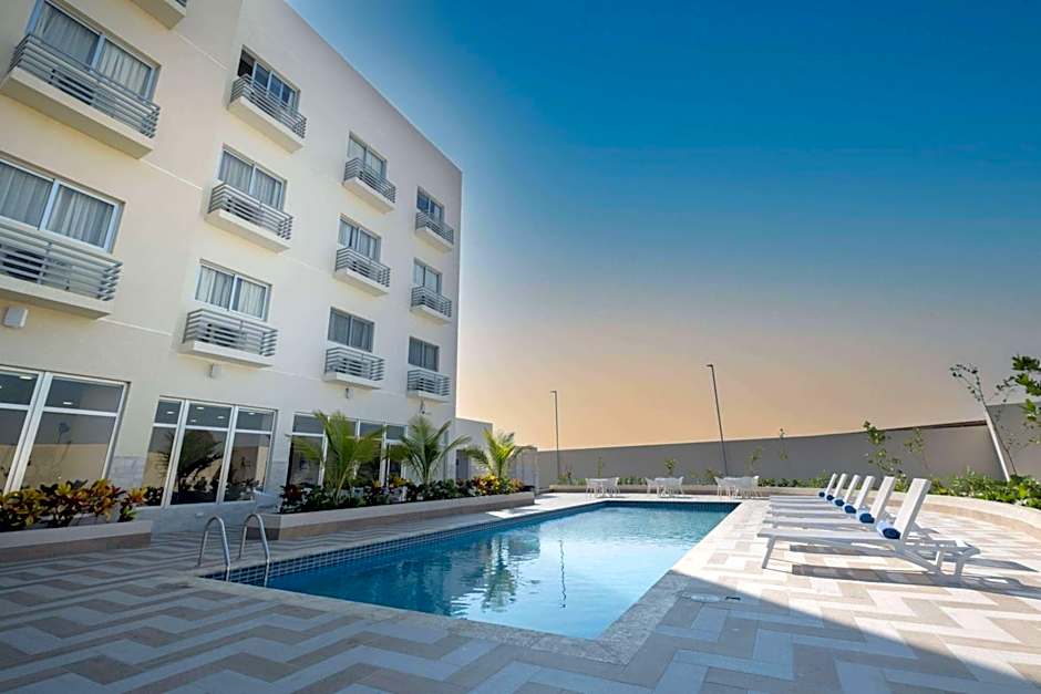 Super 8 by Wyndham Manzanillo