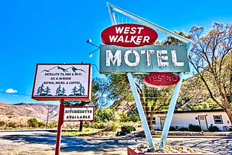 The Historic West Walker Motel