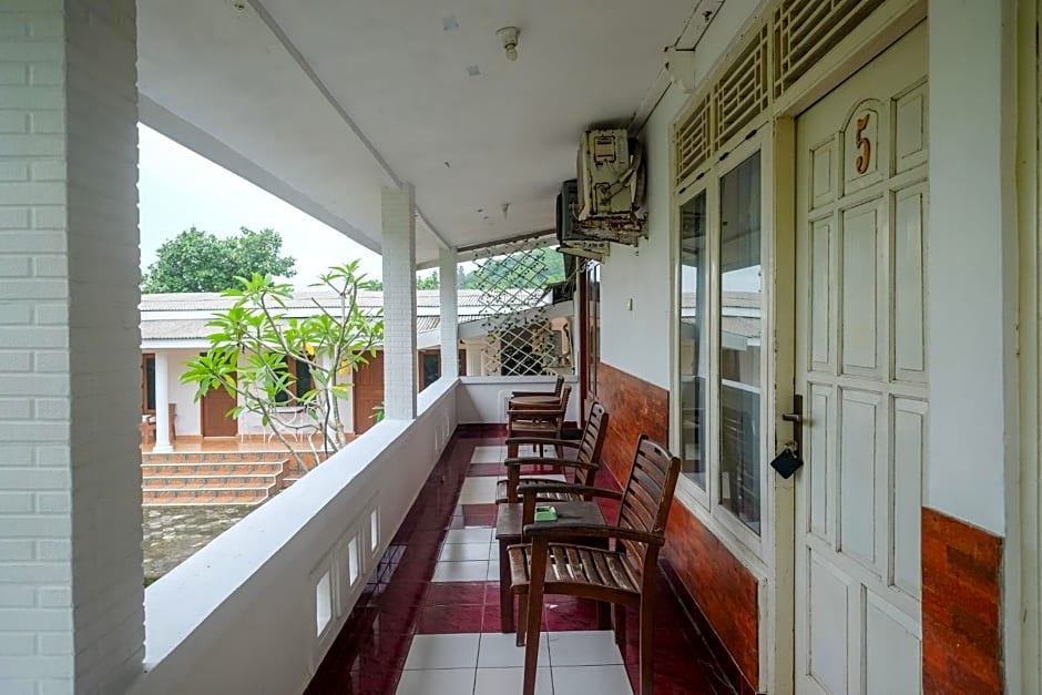 RedDoorz at Paris Ocean