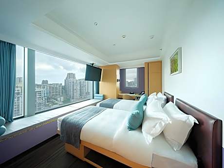 Corner Twin Room
