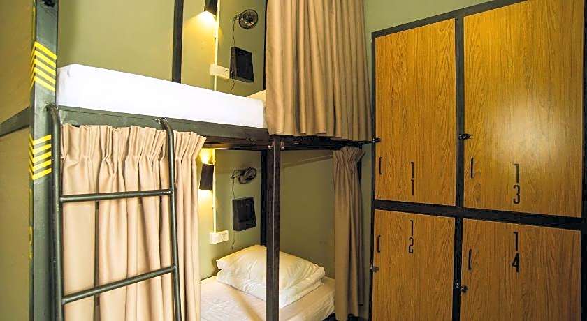 Traveller Bunker Hostel 1