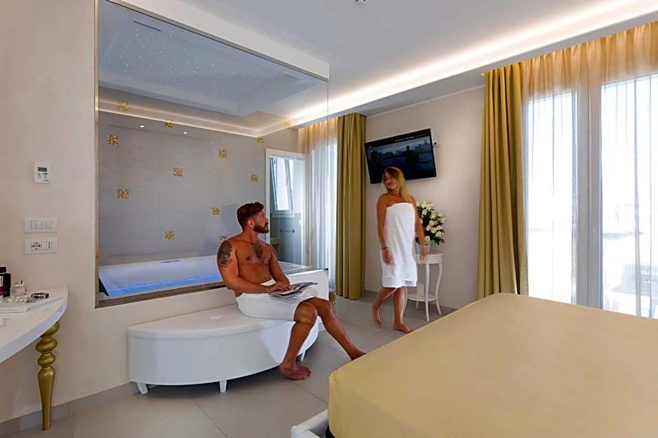 White Suite & Apartments