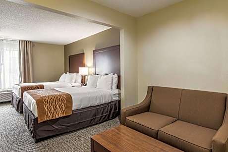 Suite with Two Double Beds and Sofa Bed - Non- Smoking