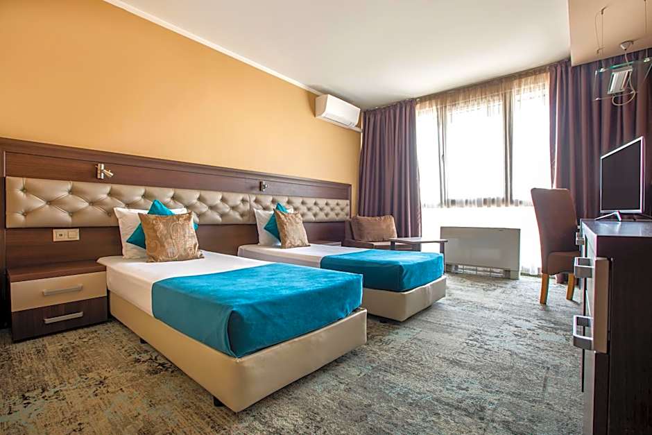 Business Hotel Plovdiv - Central Location