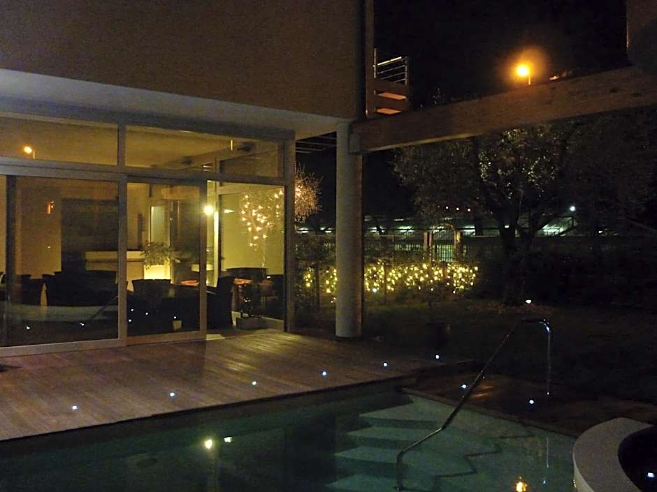 Residence Rivachiara (check-in at Hotel Riviera in Viale Rovereto, 95)