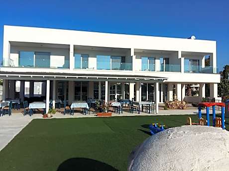 Superior One-Bedroom Apartment with Sea View - Upper Floor
