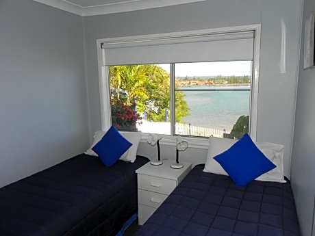 Two-Bedroom Apartment with Park View