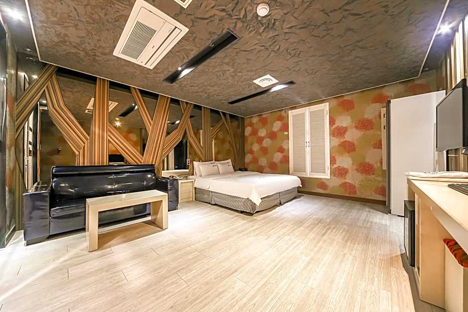 Potato Motel