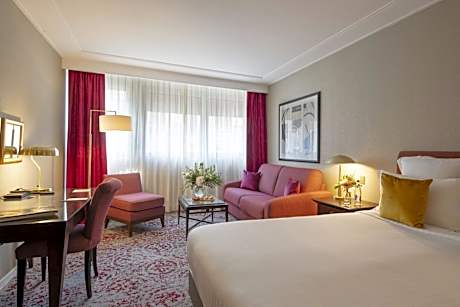 Warwick Paris (Former Warwick Champs-Elysees)