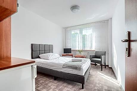 Single Room with Shared Bathroom