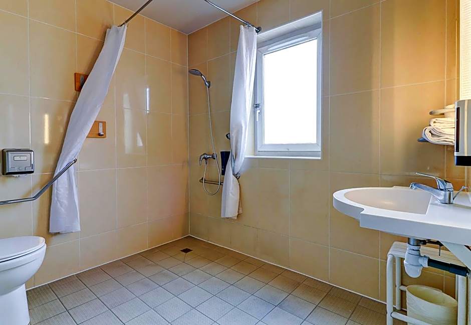 B&B HOTEL Dijon Les Portes du Sud