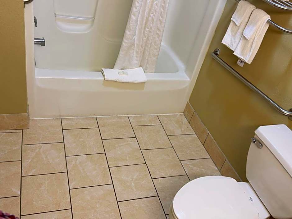 Quality Inn & Suites