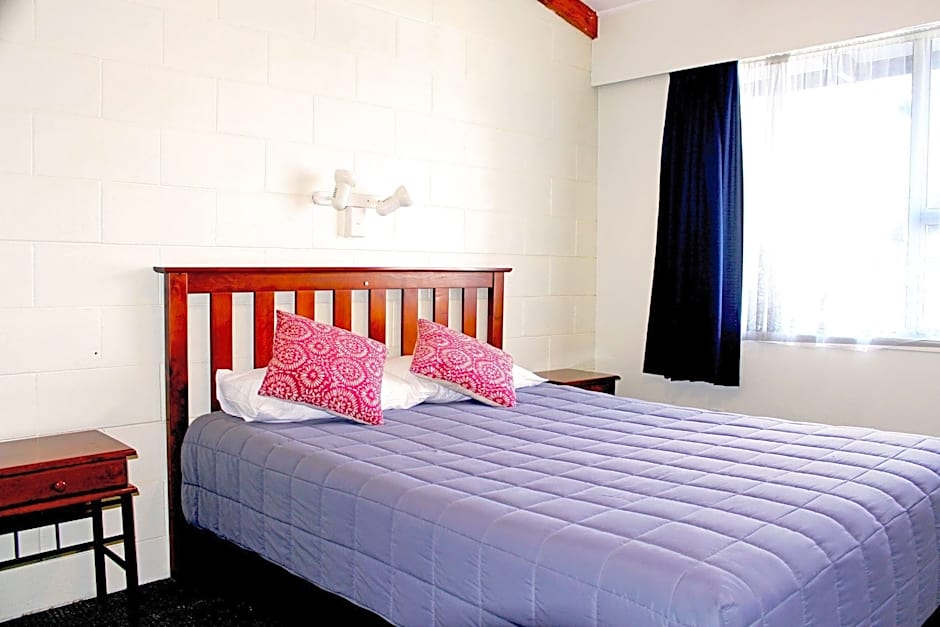 Fairy Springs Motel