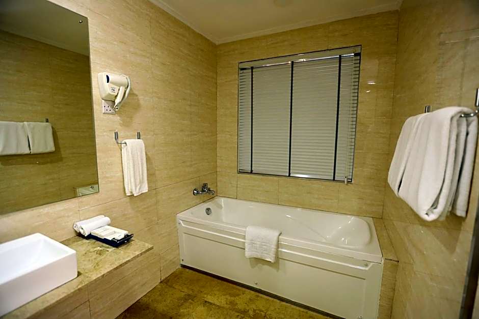 PrideInn Plaza Nairobi Airport