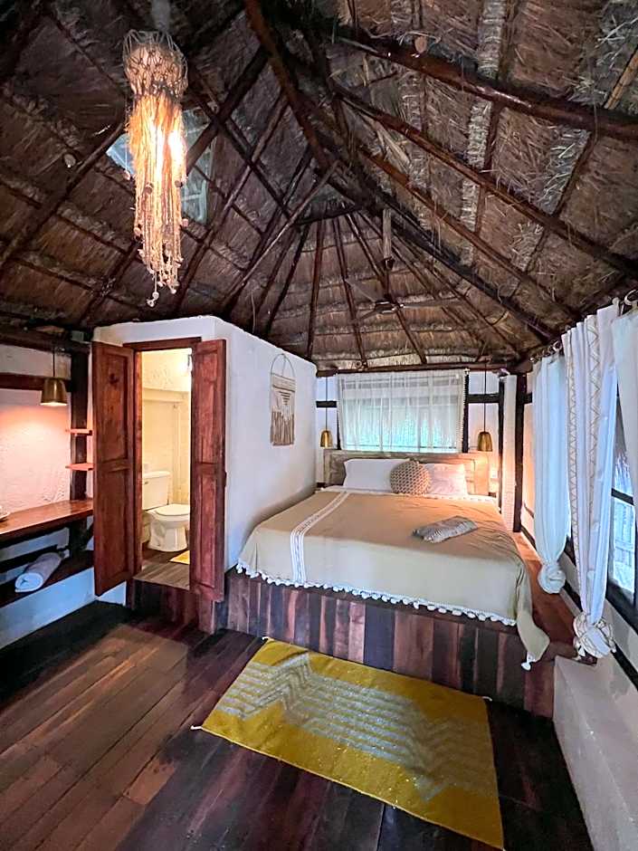 Villa Santuario Lake front Oasis