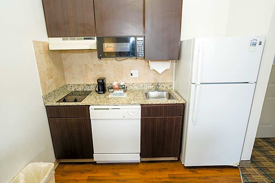 MainStay Suites Knoxville Airport