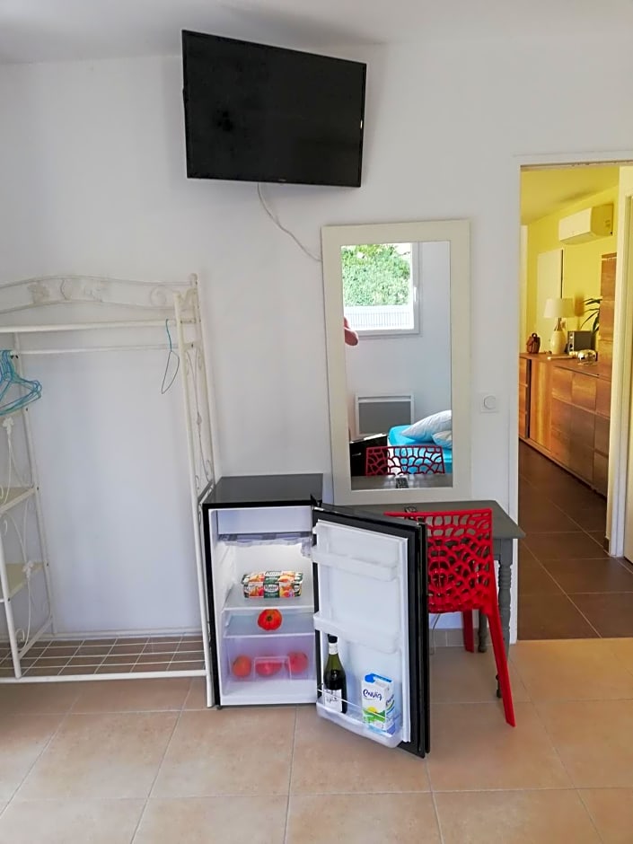 Chambre hôtes jacuzzi climatiseur provence