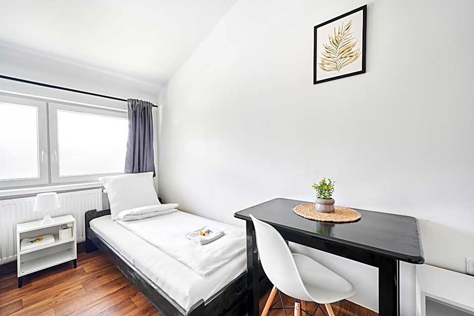 Hostel L44