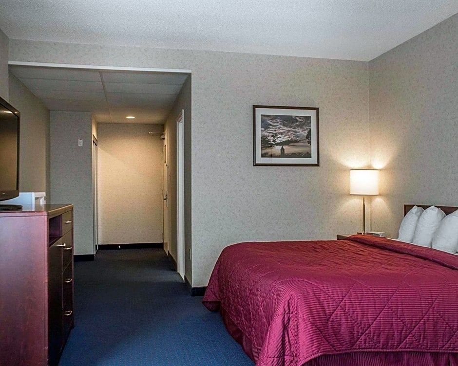 Quality Hotel & Suites Woodstock