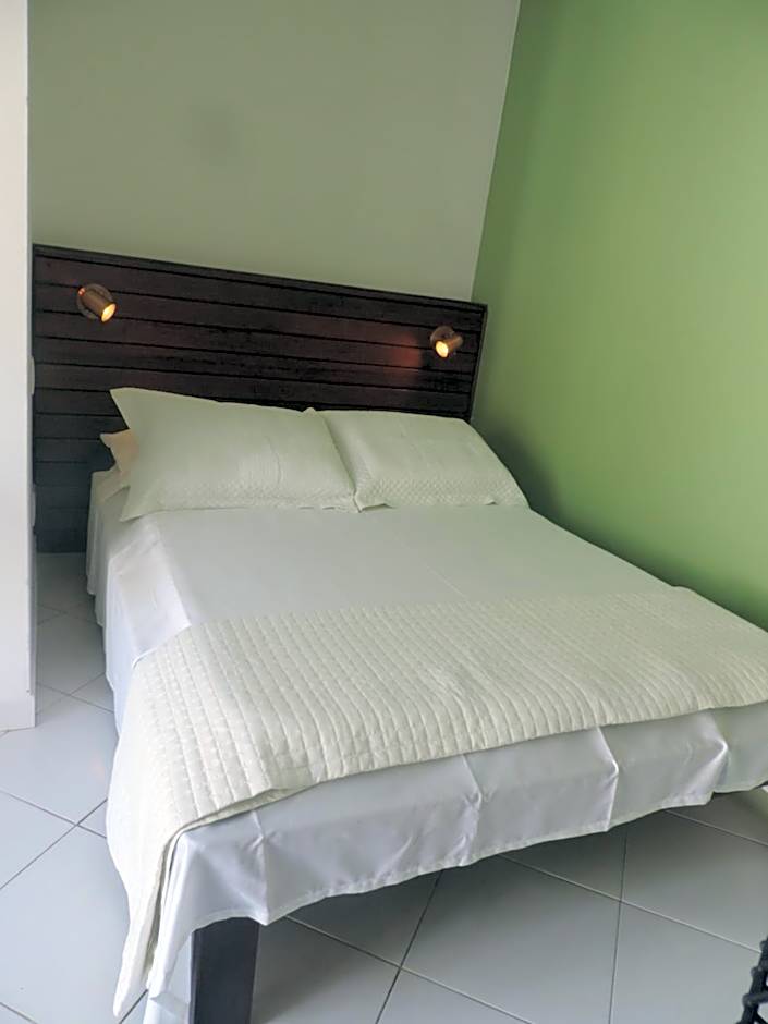 Pousada Quatro Estacoes